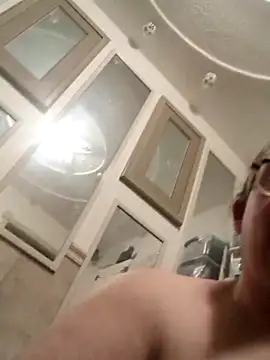 wetMoneybags's cam snapshot