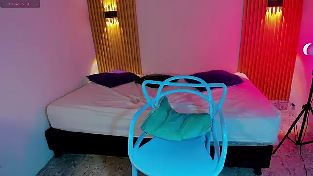 lunaMontclair's cam snapshot