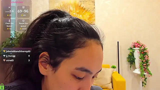 FlirtyAura's cam snapshot