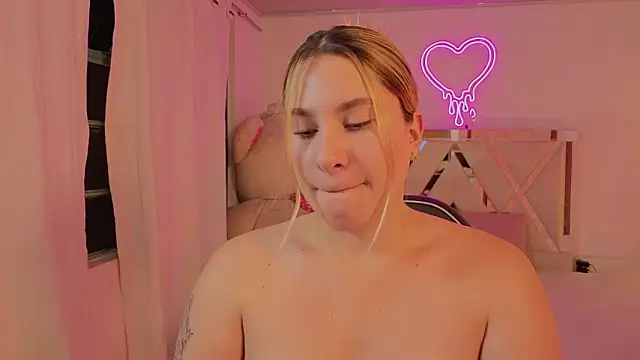 saaya_tay's cam snapshot