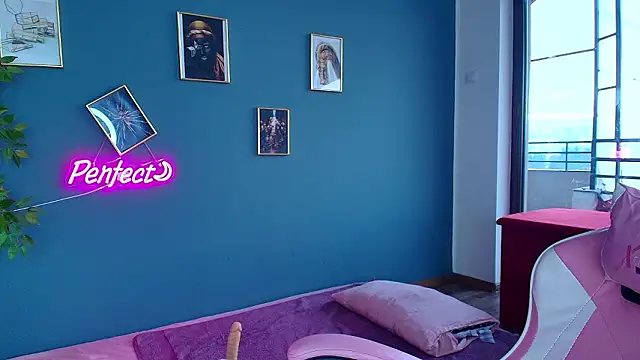 Perfect_Moans's cam snapshot