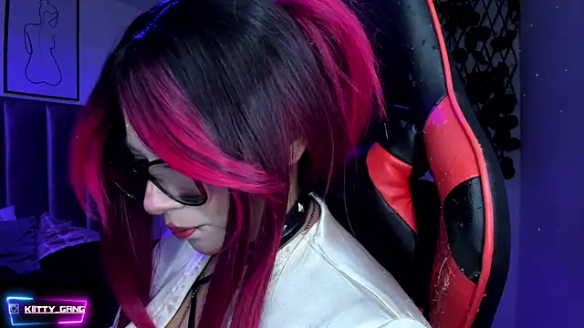 Kitty_Gang's cam snapshot