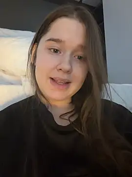 HornyGirlH live sex cam