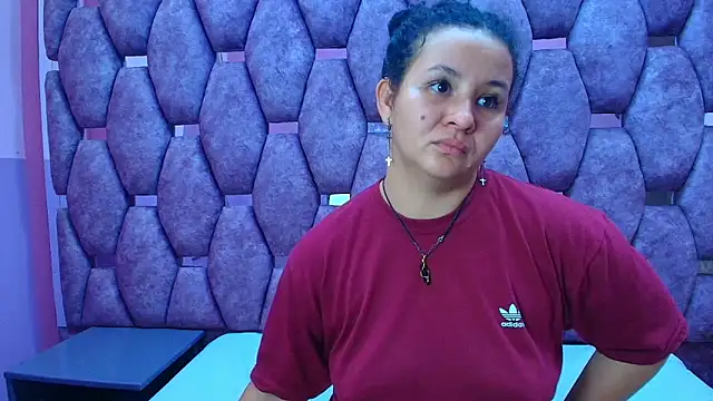 AlaSmith's cam snapshot