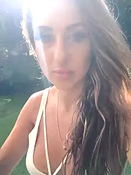 Bella-Grace's cam snapshot