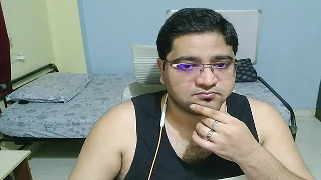 Charmer-Boy live sex cam