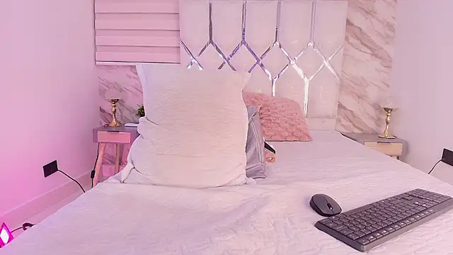 cataleya_ebony_'s cam snapshot