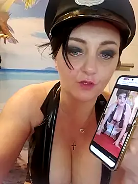 lucillabollente live sex cam