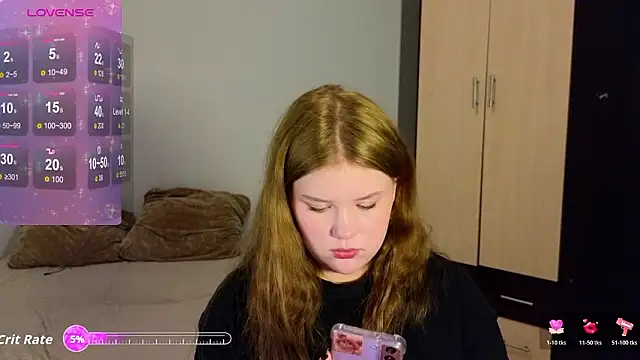 LaseyMoon's cam snapshot