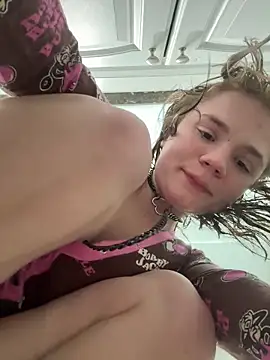 Cutiepiespanks live sex cam