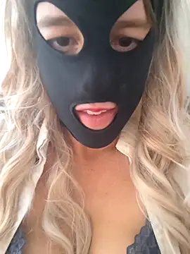 NaughtyCatgirl's cam snapshot