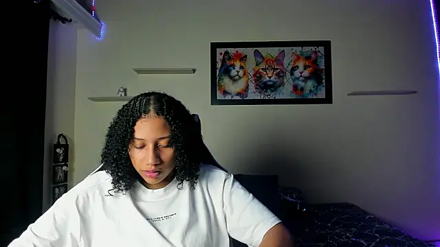 meredit_cris23's cam snapshot