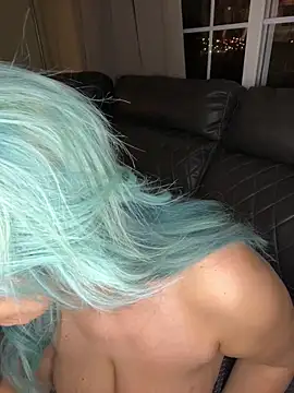 LittleMissEeve's cam snapshot