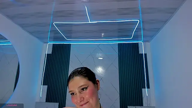 Dani_Gwyneth's cam snapshot