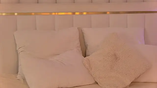 ArianaMell's cam snapshot