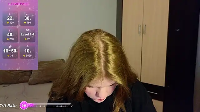 LaseyMoon's cam snapshot