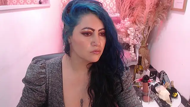 scarleth_blue's cam snapshot