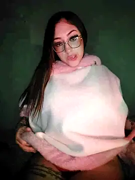 Linda_Saenz_'s cam snapshot