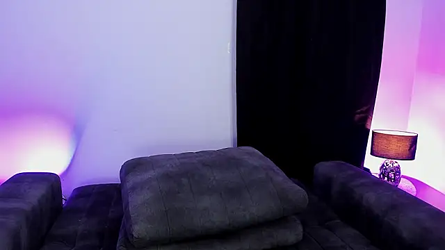 Stormi_Canniggia's cam snapshot