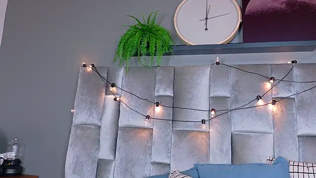 EmmaLou__'s cam snapshot