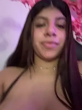 AmandaBrooks_18's cam snapshot