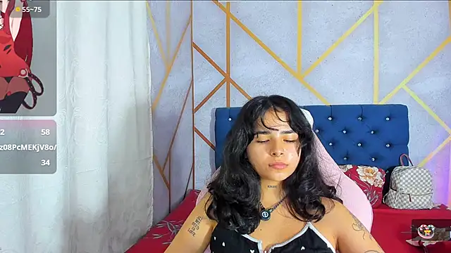 _vaiolet_owo's cam snapshot