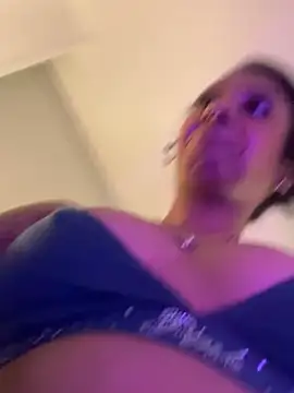 Your_Paris live sex cam