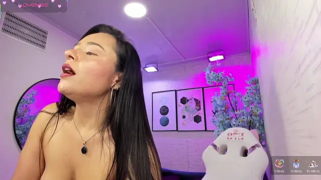 Tiara_rr's cam snapshot