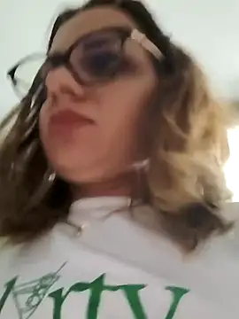 mariahotgirl's cam snapshot