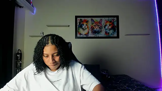 meredit_cris23's cam snapshot