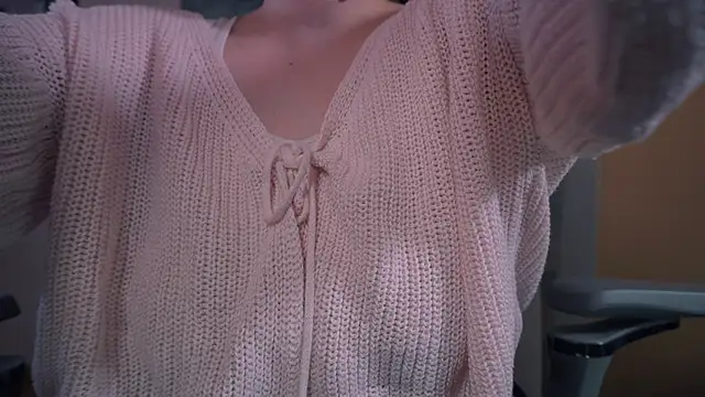 ELLIEJAY's cam snapshot