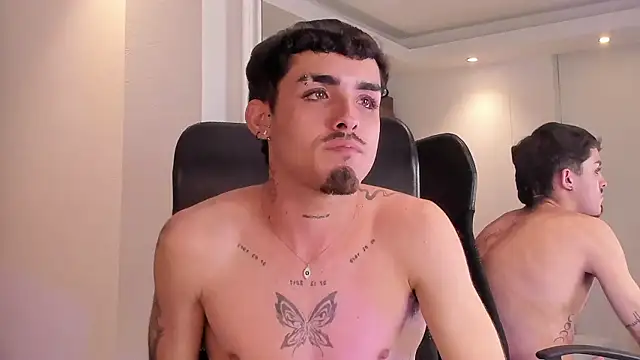 NikoStone_'s cam snapshot