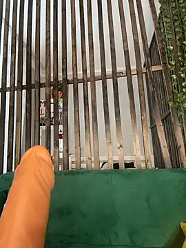 LittleFox___'s cam snapshot