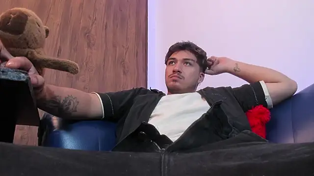 juanmechanic_ live sex cam