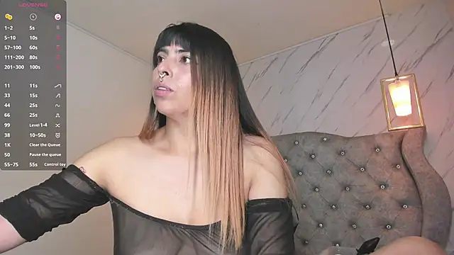 Alice_Laurentt's cam snapshot