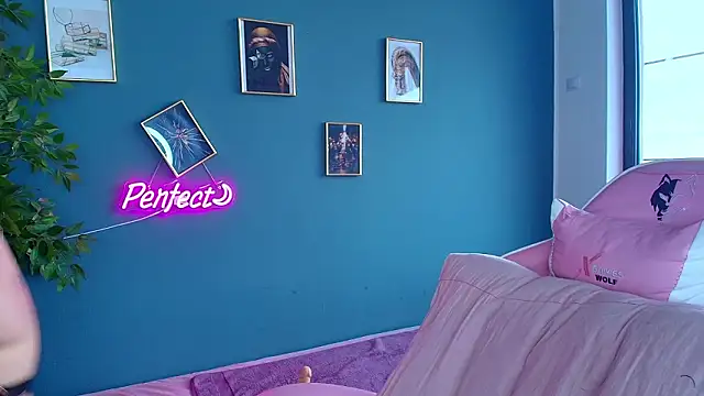 Perfect_Moans's cam snapshot