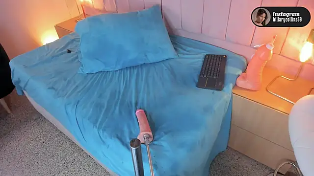 Hillary_Collins1's cam snapshot