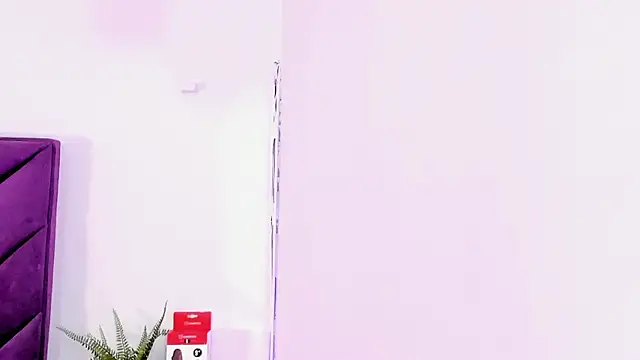 Meeganfoox's cam snapshot