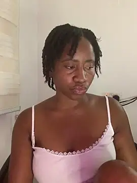 MISSMAYSROOM's cam snapshot