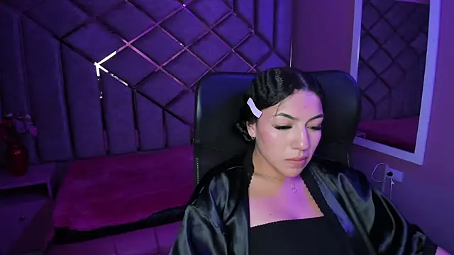 Poly_Sasha_'s cam snapshot