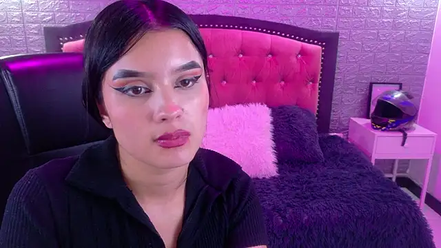 Natalie_loffreda's cam snapshot