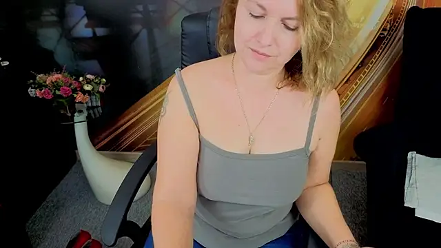 EmmaxPark's cam snapshot