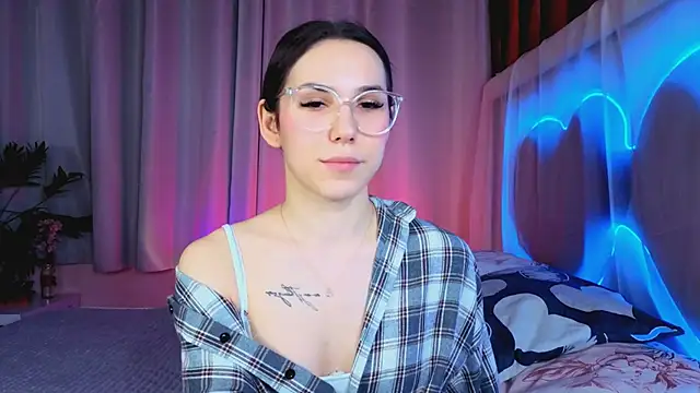 -CindyLou's cam snapshot