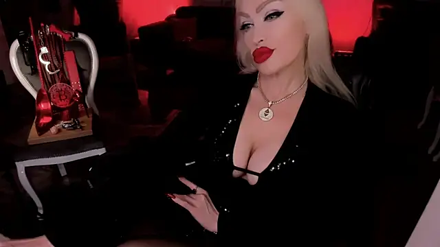 FinDomGod's cam snapshot