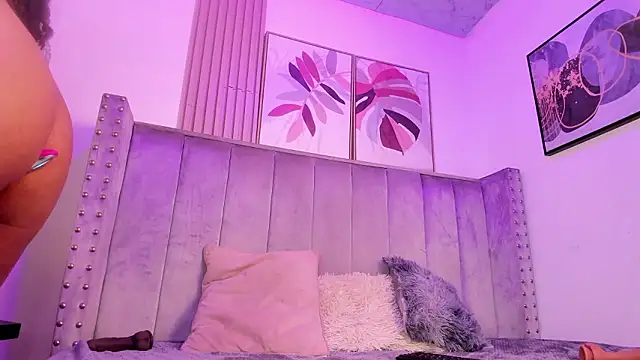 Seshat_Hitt's cam snapshot