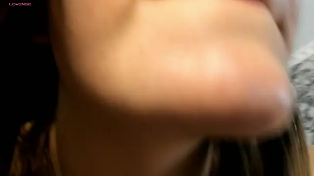 Laila_Blarr's cam snapshot