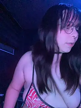 Solo_yoss live sex cam