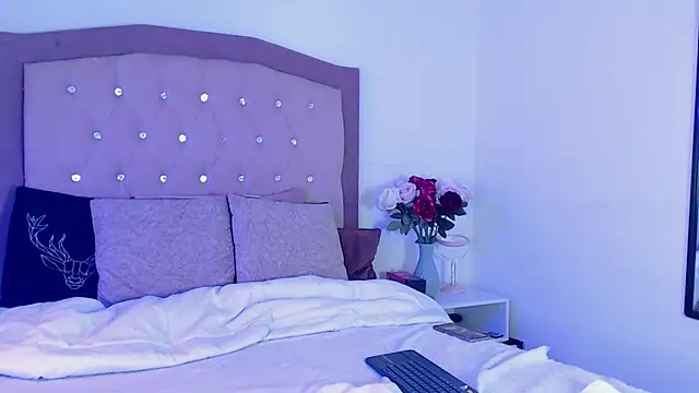 AnnadirtyXo live sex cam