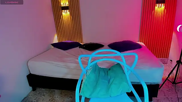 lunaMontclair's cam snapshot