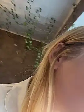 AmmyHot's cam snapshot